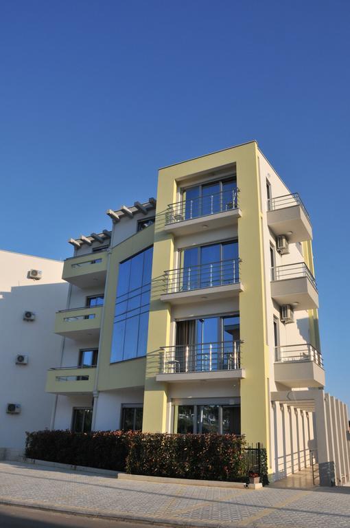 Apartments Ambassador Ulcinj Luaran gambar